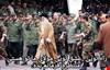 فرمان . فرمان رهبر است / مولایمان امام خامنه ای (مدظلعه العالی) هر آنچه را صلاح بدانند همان است.